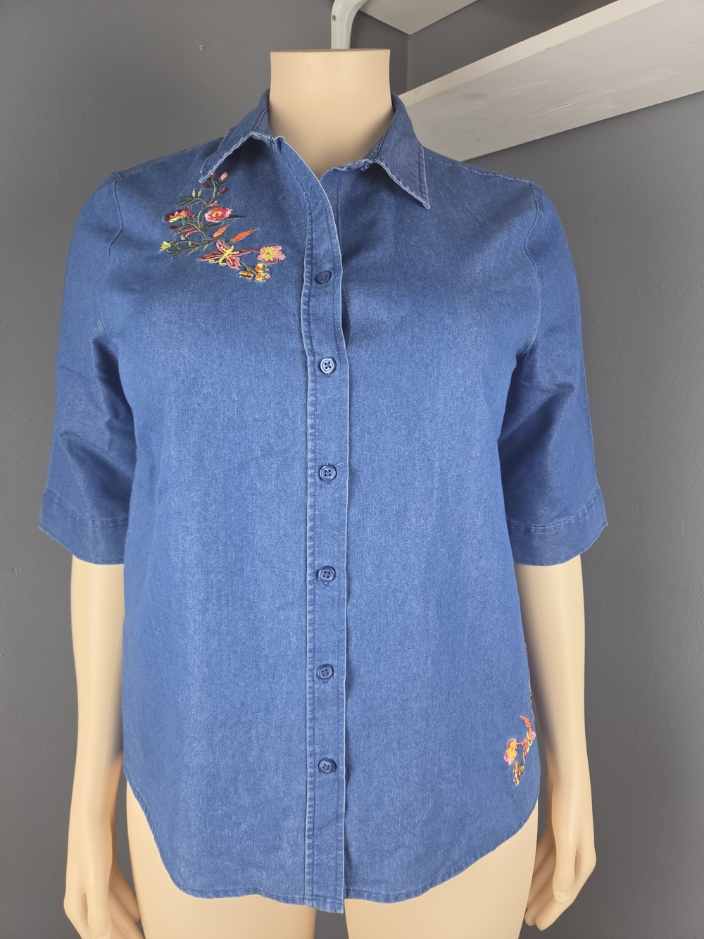 Women's Blue Embroidered Denim Button-Front Shirt